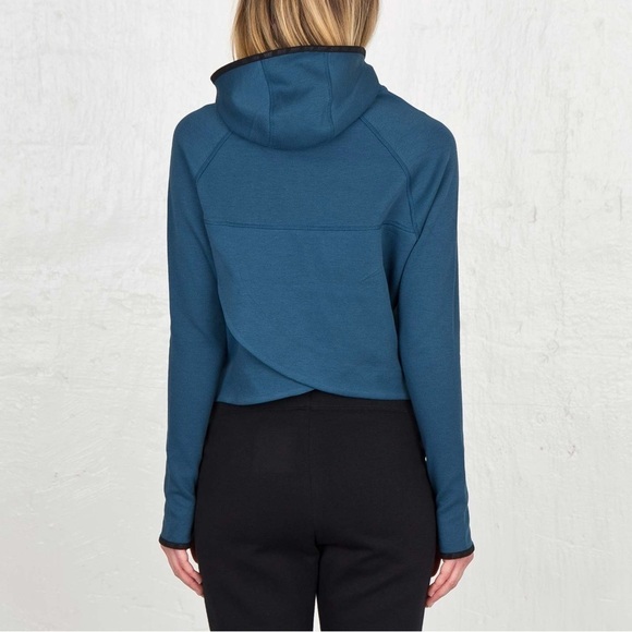 Nike Tech Butterfly Modern Thermal Jacket Teal Woman’s Size Small - Picture 2 of 15